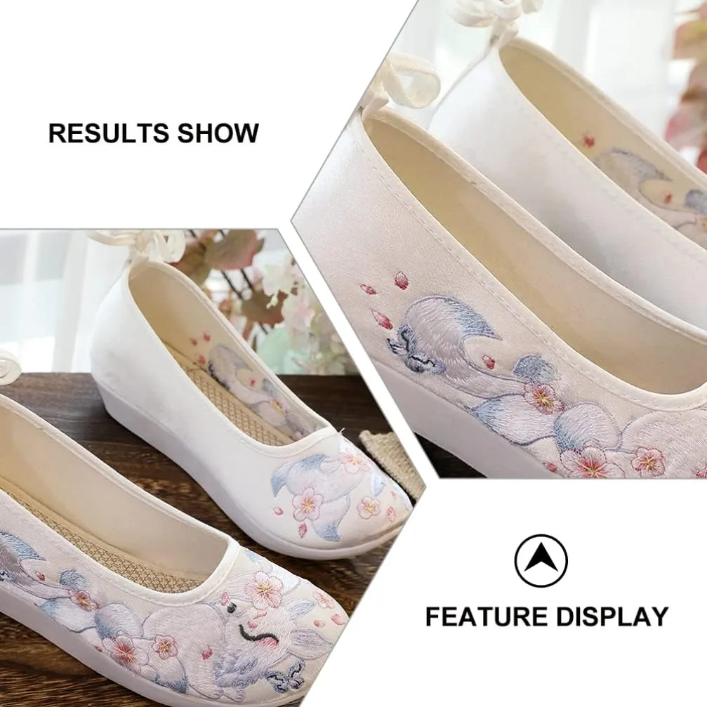 1 Pair Chinese Style Silk Shoes Hanfu Embroidered Shoes Women Shoes Ethnic Style Wedge Heel Hanfu Cloth Shoes Footwear (White 36)