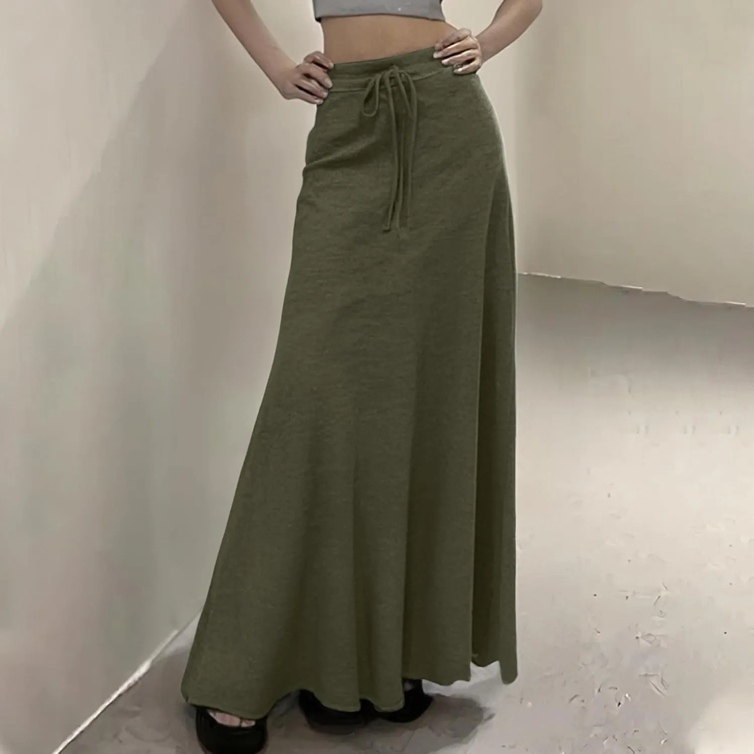 2025 Womens Elastic Waist Maxi Skirt Solid Color Drawstring Pleated Casual Trendy Lightweight Loose Fit Skirts