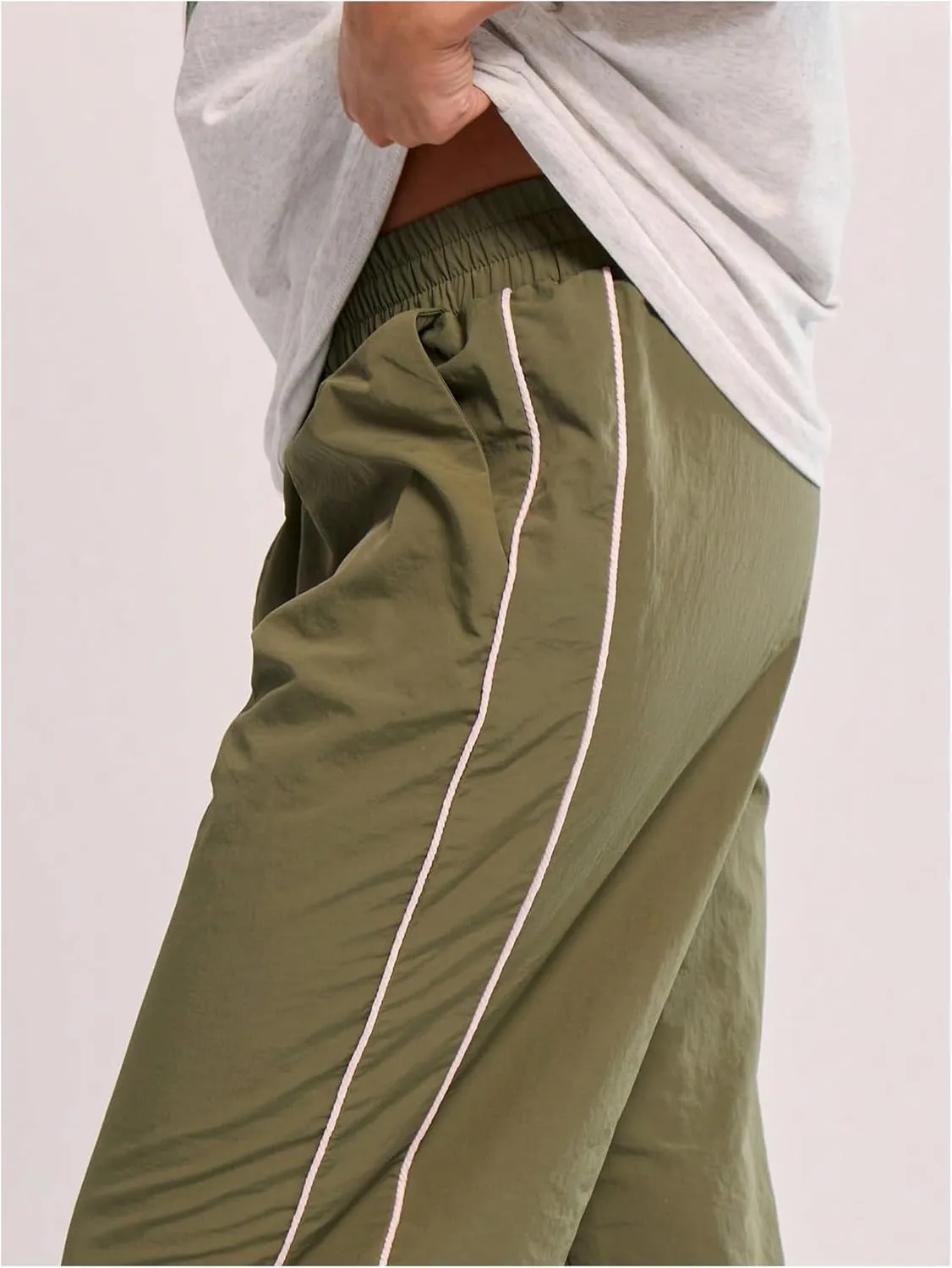 Verdusa Women's Striped Straight Leg Long Pants Elastic Waist Trousers with Pockets