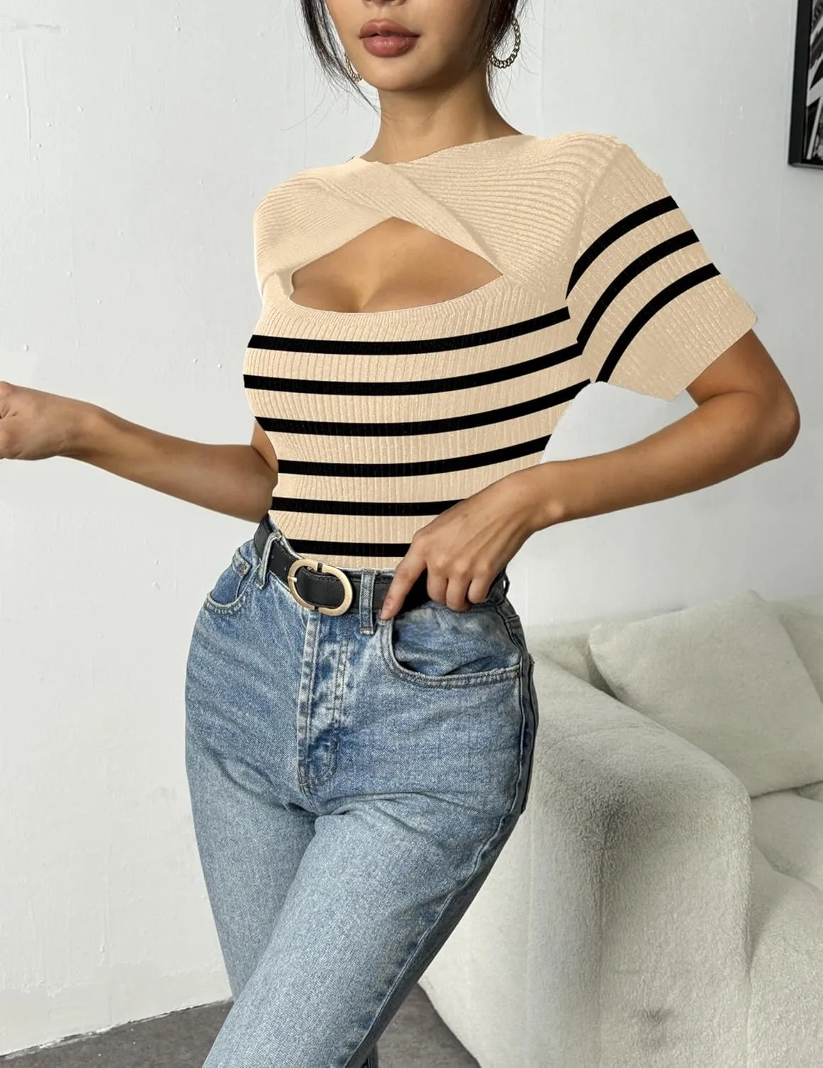 Zeagoo Womens Short Sleeve T Shirts 2024 Summer Casual Knit Slim Fit Trendy Basic Cute Sweater Tops